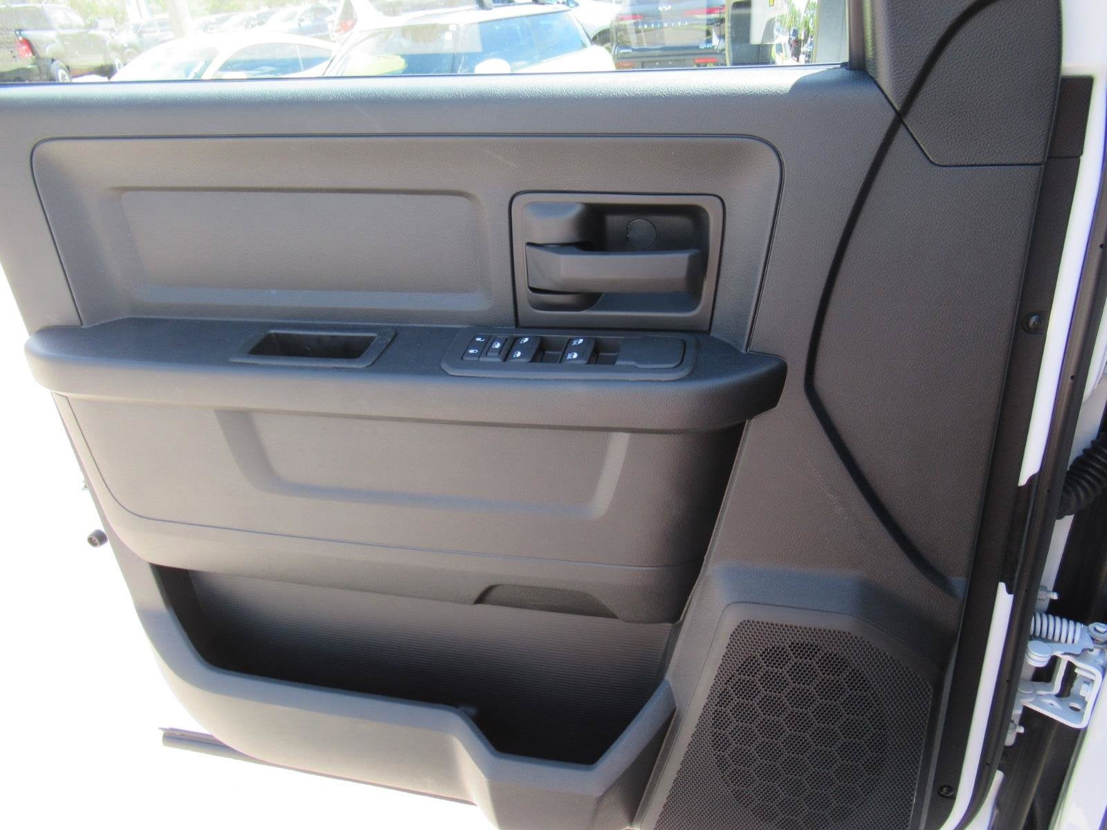 2026 RAM 3500 Tradesman Crew Cab 4x4 8' Box