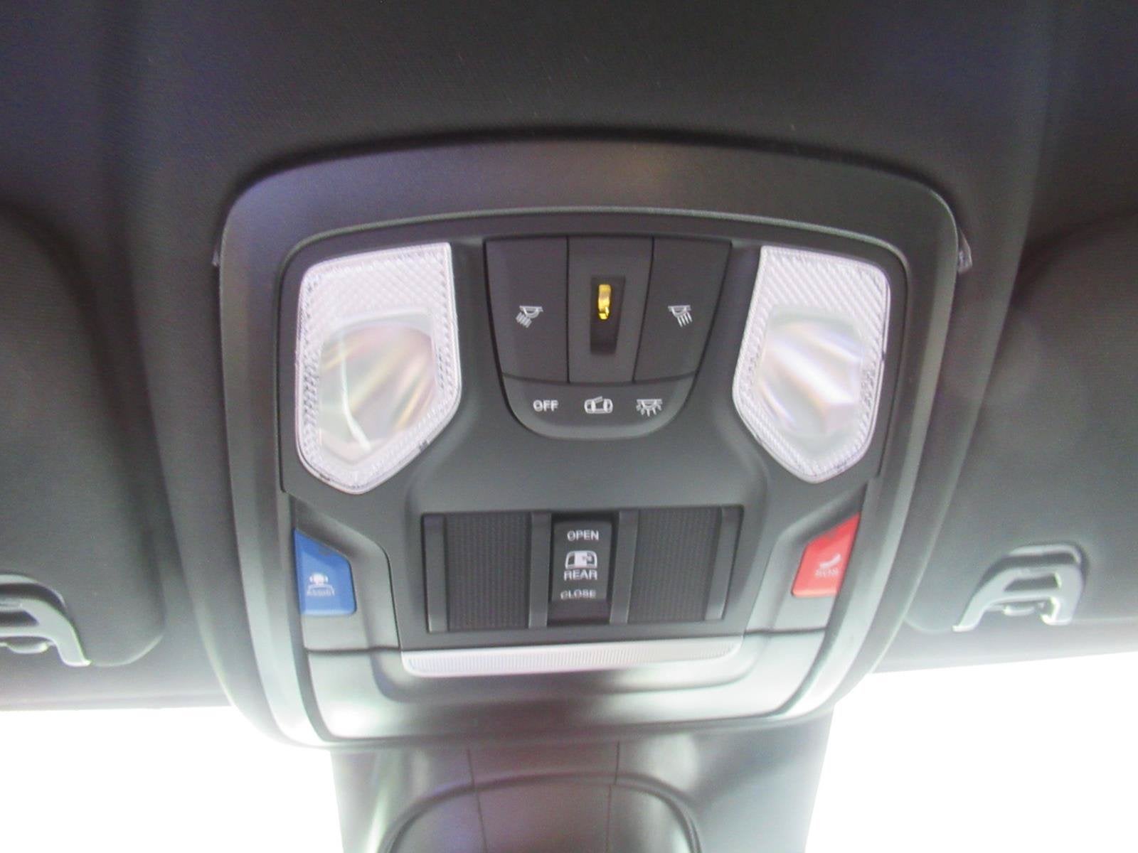 2027 RAM 3500 RAM 3500 BIG HORN CREW CAB 4X4 8' BOX