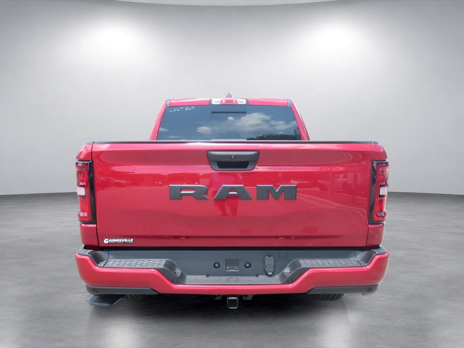 2026 RAM Ram 1500 RAM 1500 EXPRESS CREW CAB 4X2 5'7' BOX