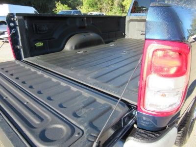 2022 RAM 2500 Tradesman Crew Cab 4x4 8' Box
