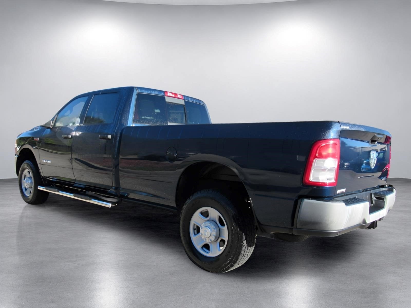 2022 RAM 2500 Tradesman Crew Cab 4x4 8' Box
