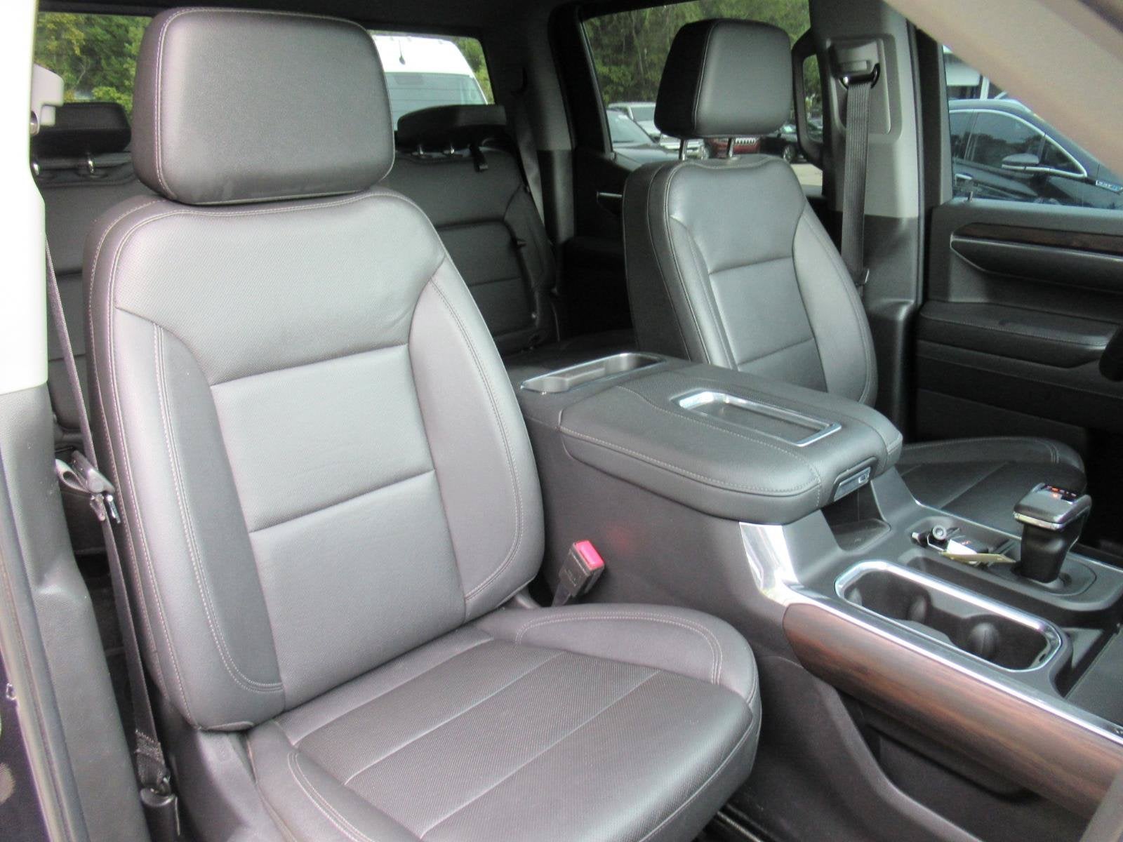 2022 GMC Sierra 1500 4WD Crew Cab Short Box SLT