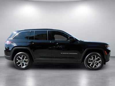 2027 Jeep Grand Cherokee GRAND CHEROKEE LAREDO X 4X2