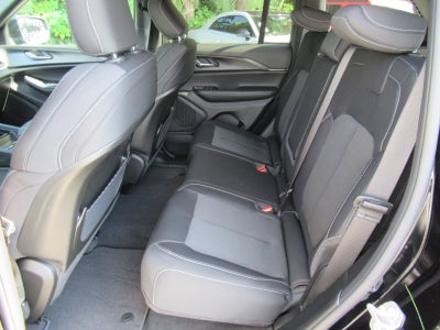 2027 Jeep Grand Cherokee GRAND CHEROKEE LAREDO X 4X2