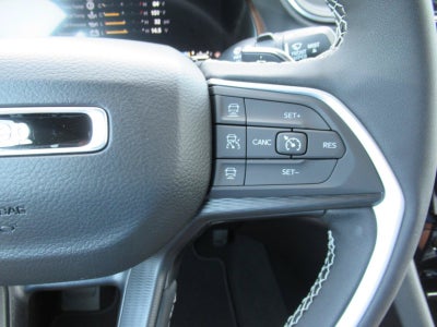 2027 Jeep Grand Cherokee GRAND CHEROKEE LAREDO X 4X2