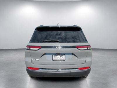 2027 Jeep Grand Cherokee GRAND CHEROKEE LAREDO X 4X2