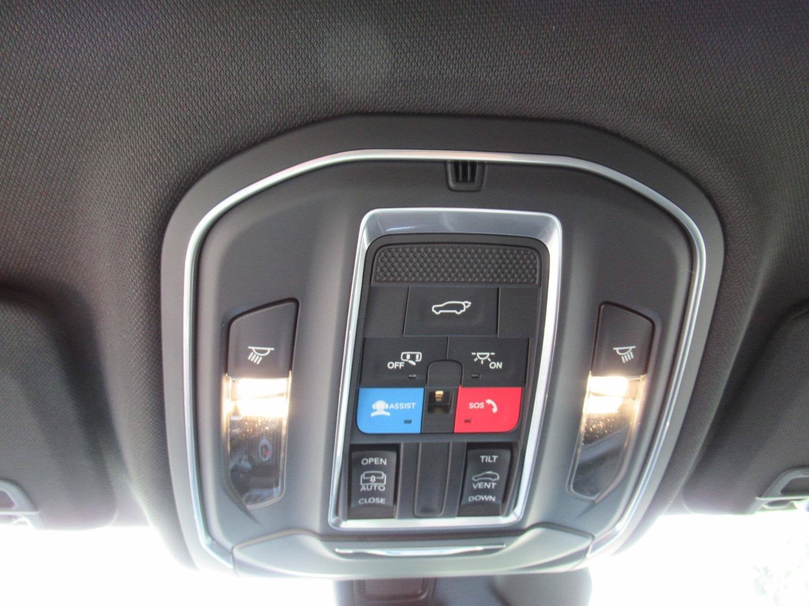 2026 Jeep Grand Cherokee GRAND CHEROKEE LAREDO X 4X2