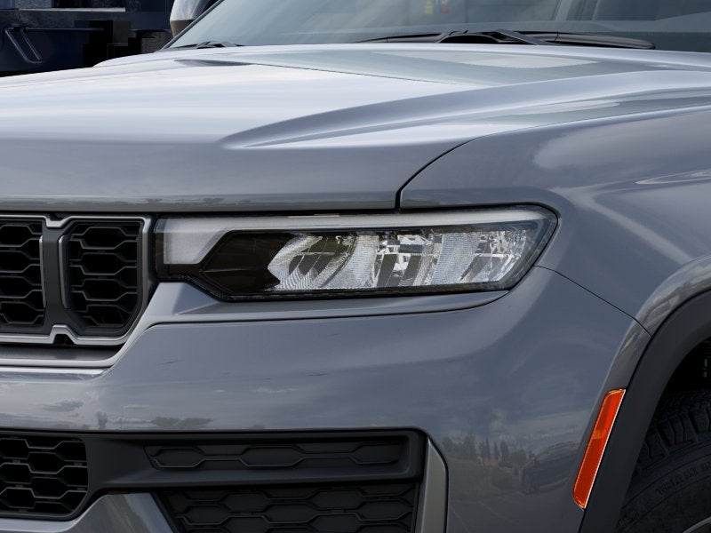 2027 Jeep Grand Cherokee GRAND CHEROKEE LAREDO ALTITUDE 4X2
