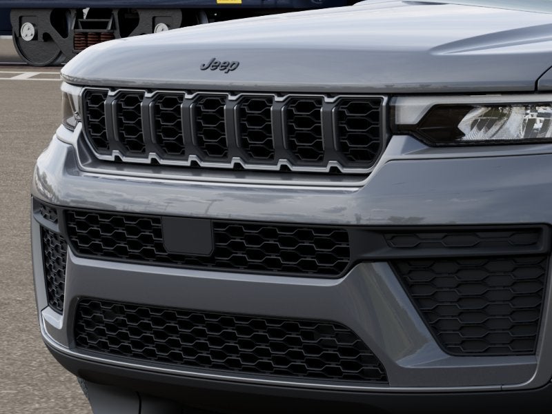 2027 Jeep Grand Cherokee GRAND CHEROKEE LAREDO ALTITUDE 4X2