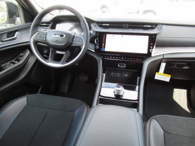 2026 Jeep Grand Cherokee GRAND CHEROKEE LAREDO ALTITUDE 4X2