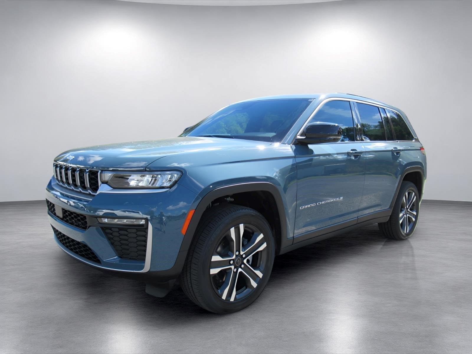 2027 Jeep Grand Cherokee GRAND CHEROKEE LIMITED 4X2