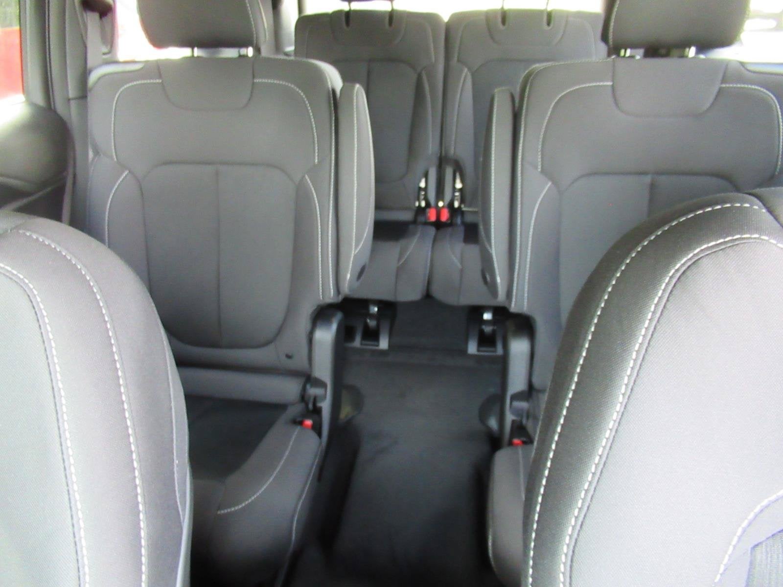 2026 Jeep Grand Cherokee GRAND CHEROKEE L LAREDO X 4X2