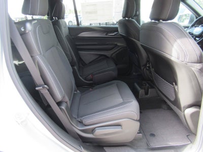 2026 Jeep Grand Cherokee GRAND CHEROKEE L LAREDO X 4X2