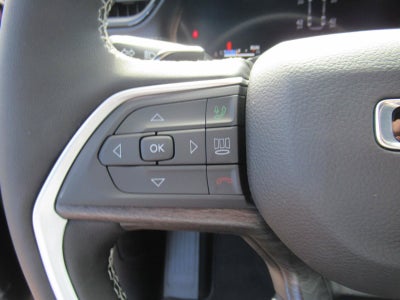 2027 Jeep Grand Cherokee GRAND CHEROKEE L LAREDO ALTITUDE 4X2