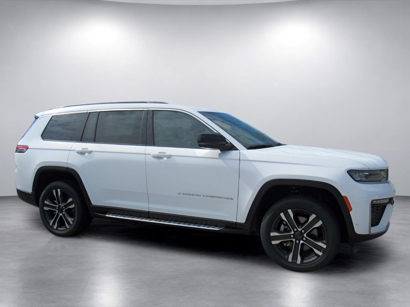 2027 Jeep Grand Cherokee GRAND CHEROKEE L LIMITED 4X2