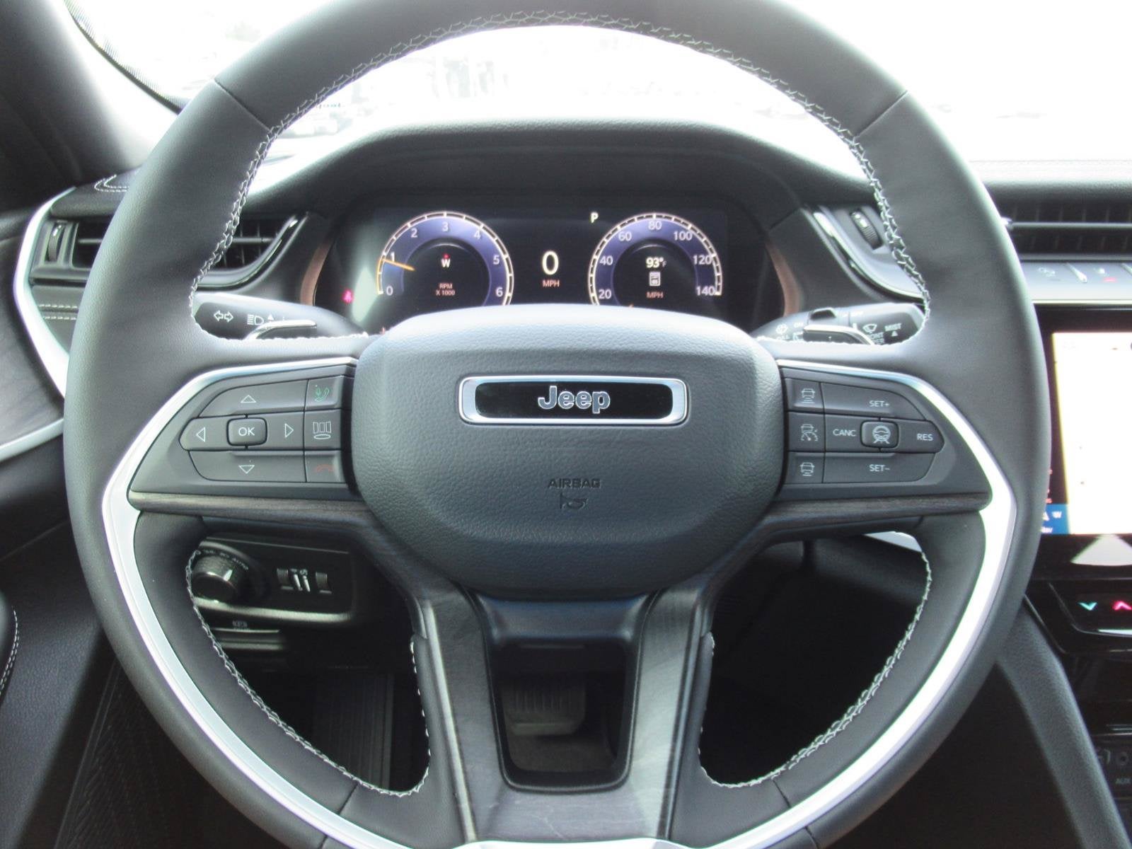 2026 Jeep Grand Cherokee GRAND CHEROKEE L LAREDO ALTITUDE 4X4