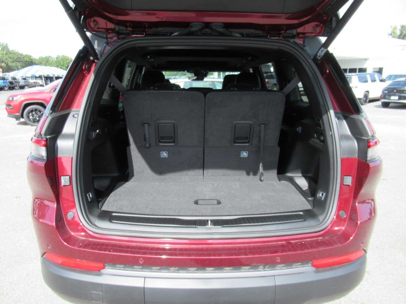 2026 Jeep Grand Cherokee GRAND CHEROKEE L LAREDO ALTITUDE 4X4