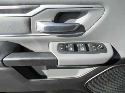 2020 RAM 1500 Big Horn Quad Cab 4x2 6'4' Box
