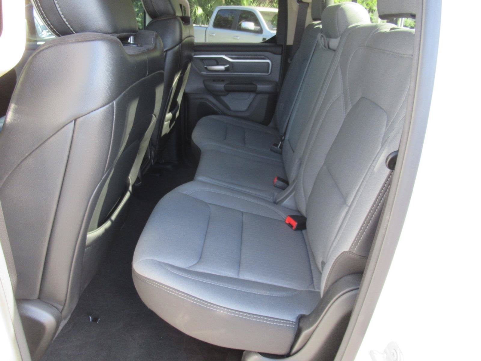 2020 RAM 1500 Big Horn Quad Cab 4x2 6'4' Box