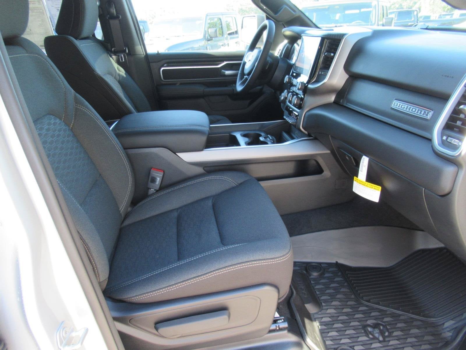 2027 RAM 1500 RAM 1500 BIG HORN CREW CAB 4X2 5'7' BOX