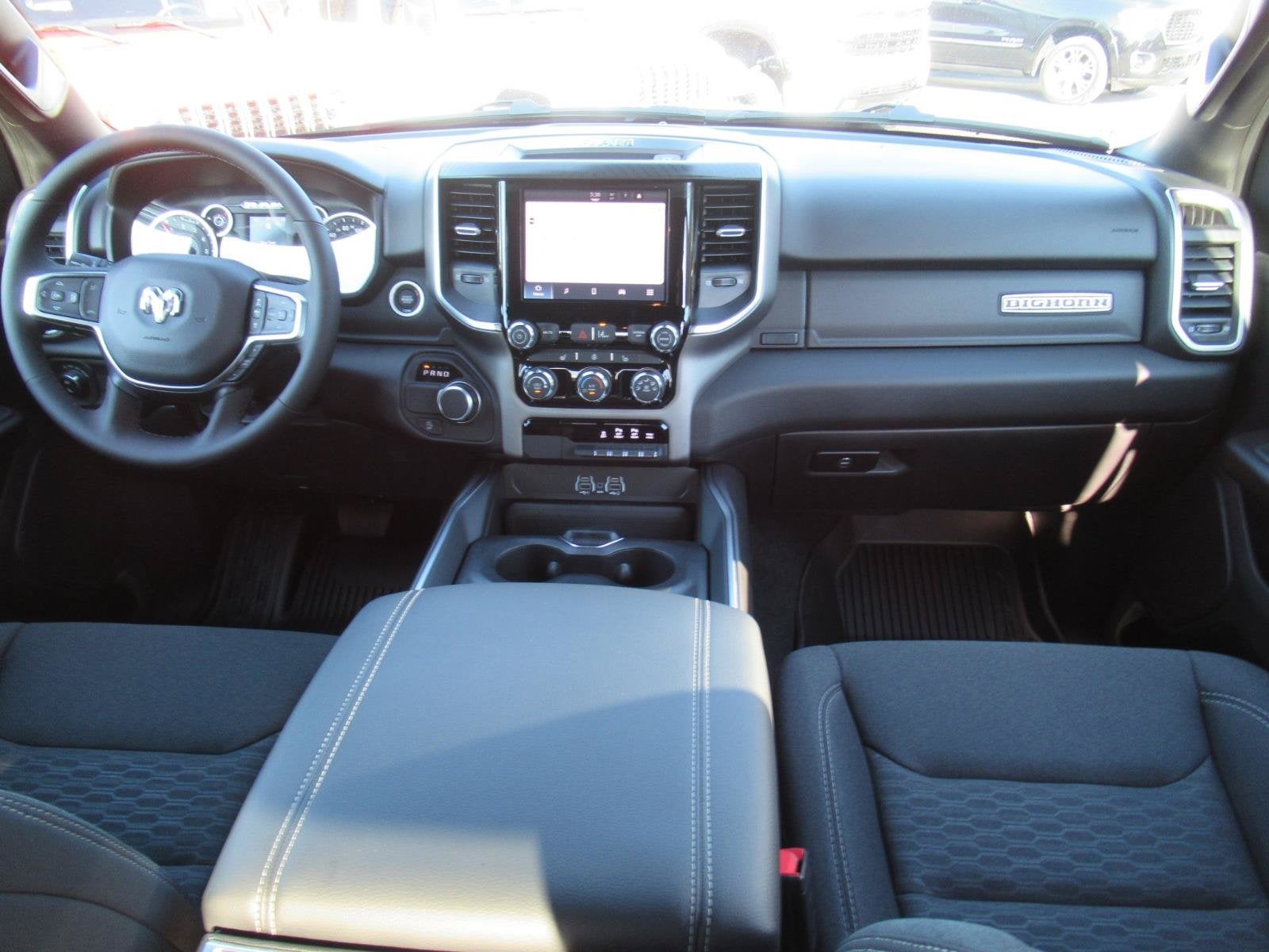 2027 RAM Ram 1500 RAM 1500 BIG HORN CREW CAB 4X2 5'7' BOX