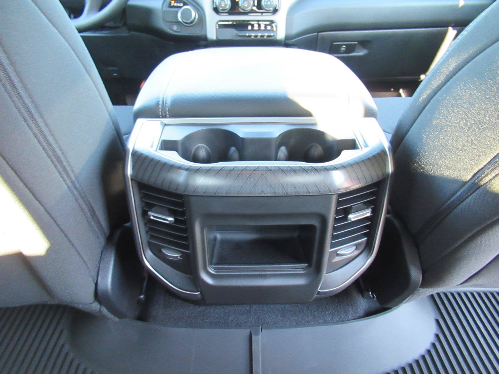 2027 RAM Ram 1500 RAM 1500 BIG HORN CREW CAB 4X2 5'7' BOX