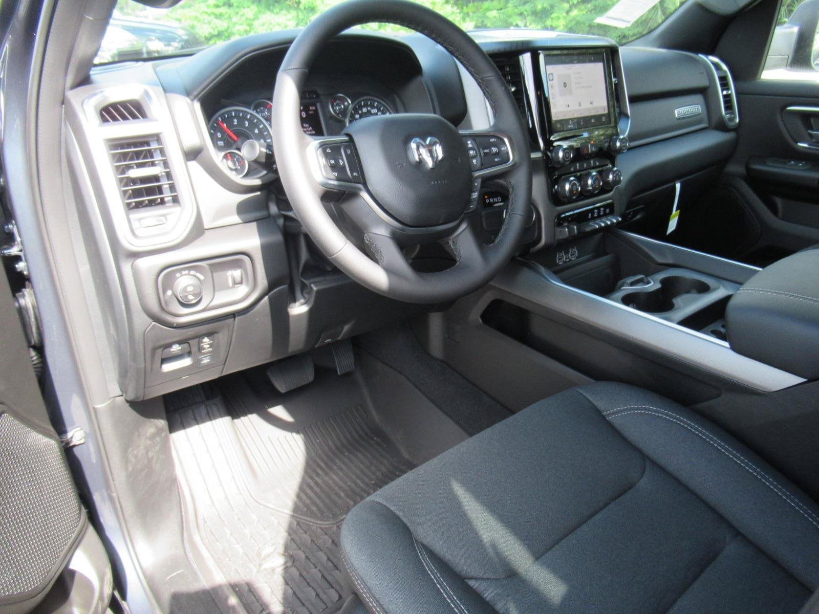 2026 RAM 1500 RAM 1500 BIG HORN CREW CAB 4X2 6'4' BOX