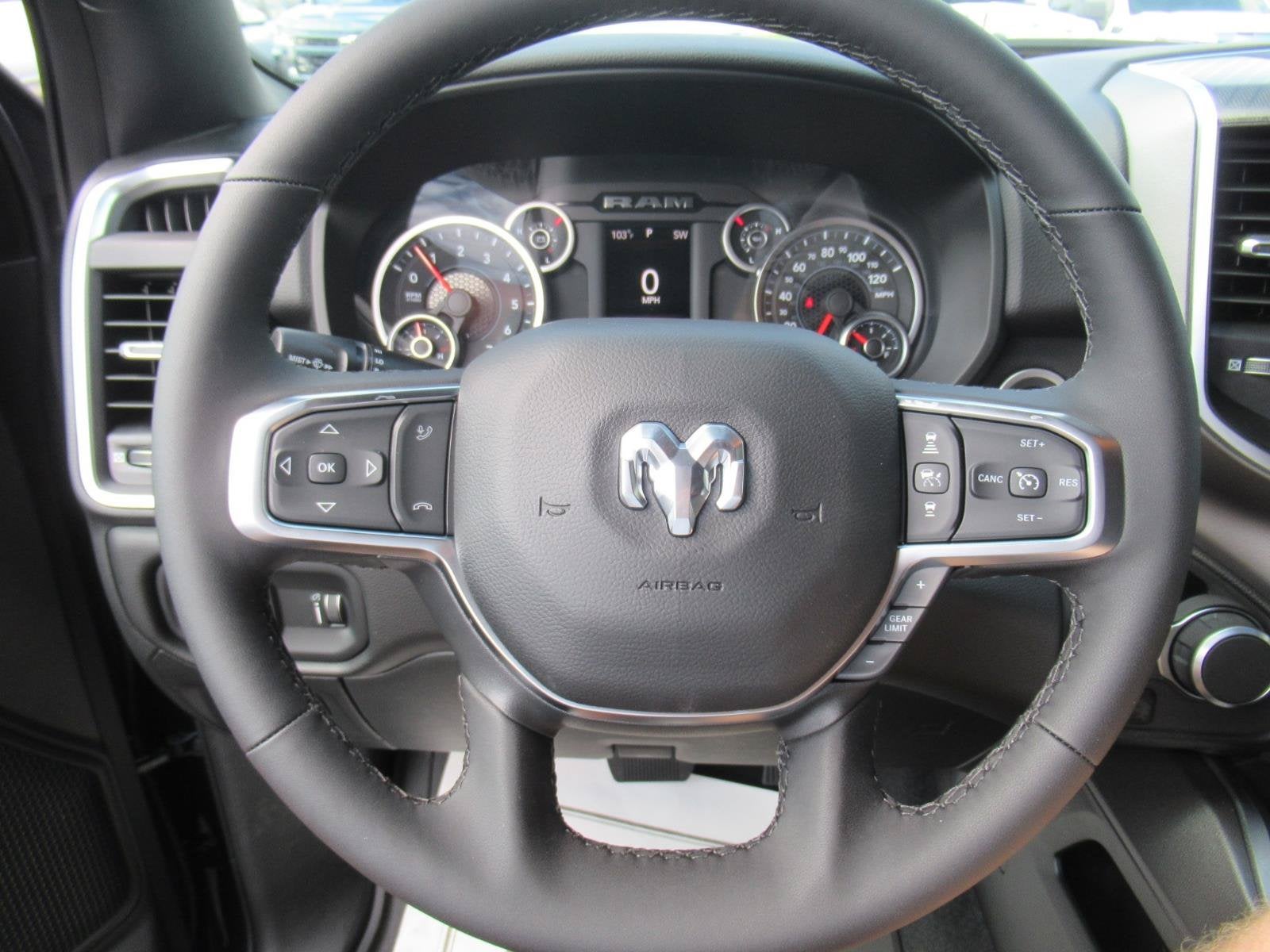 2026 RAM 1500 RAM 1500 BIG HORN CREW CAB 4X2 6'4' BOX