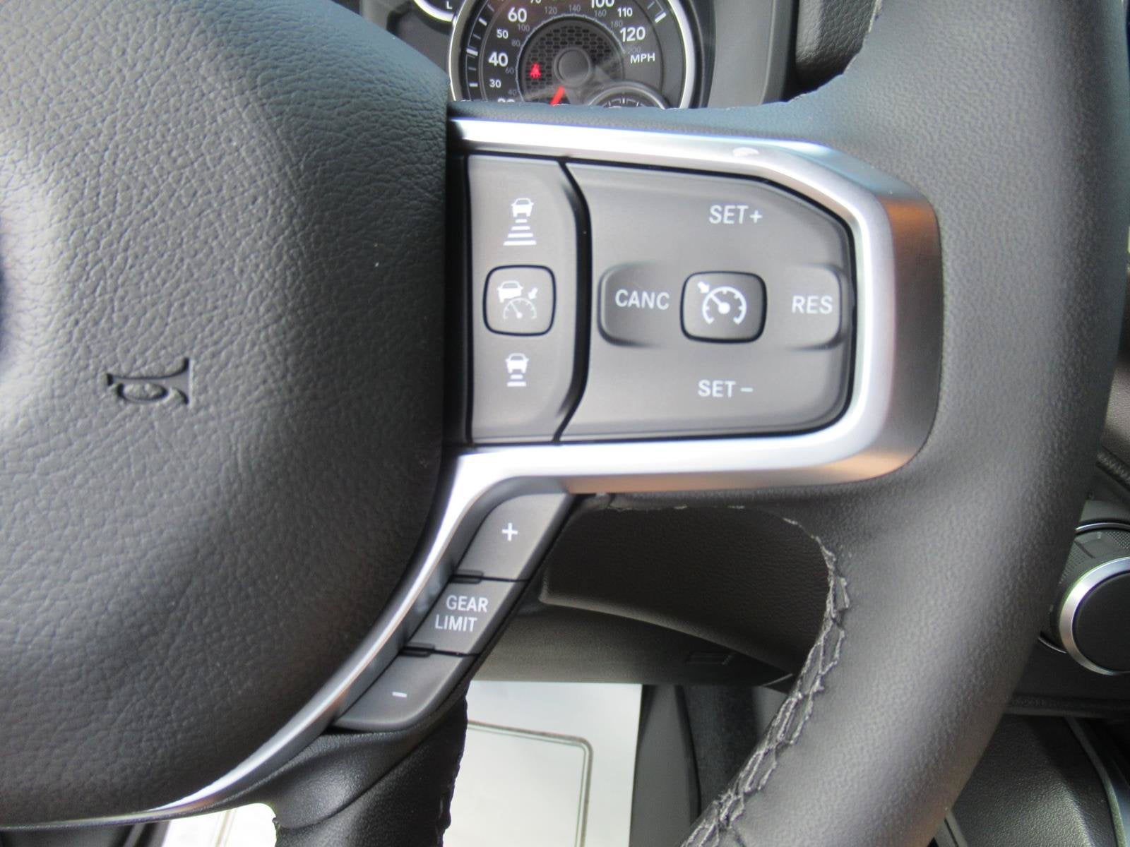 2026 RAM 1500 RAM 1500 BIG HORN CREW CAB 4X2 6'4' BOX