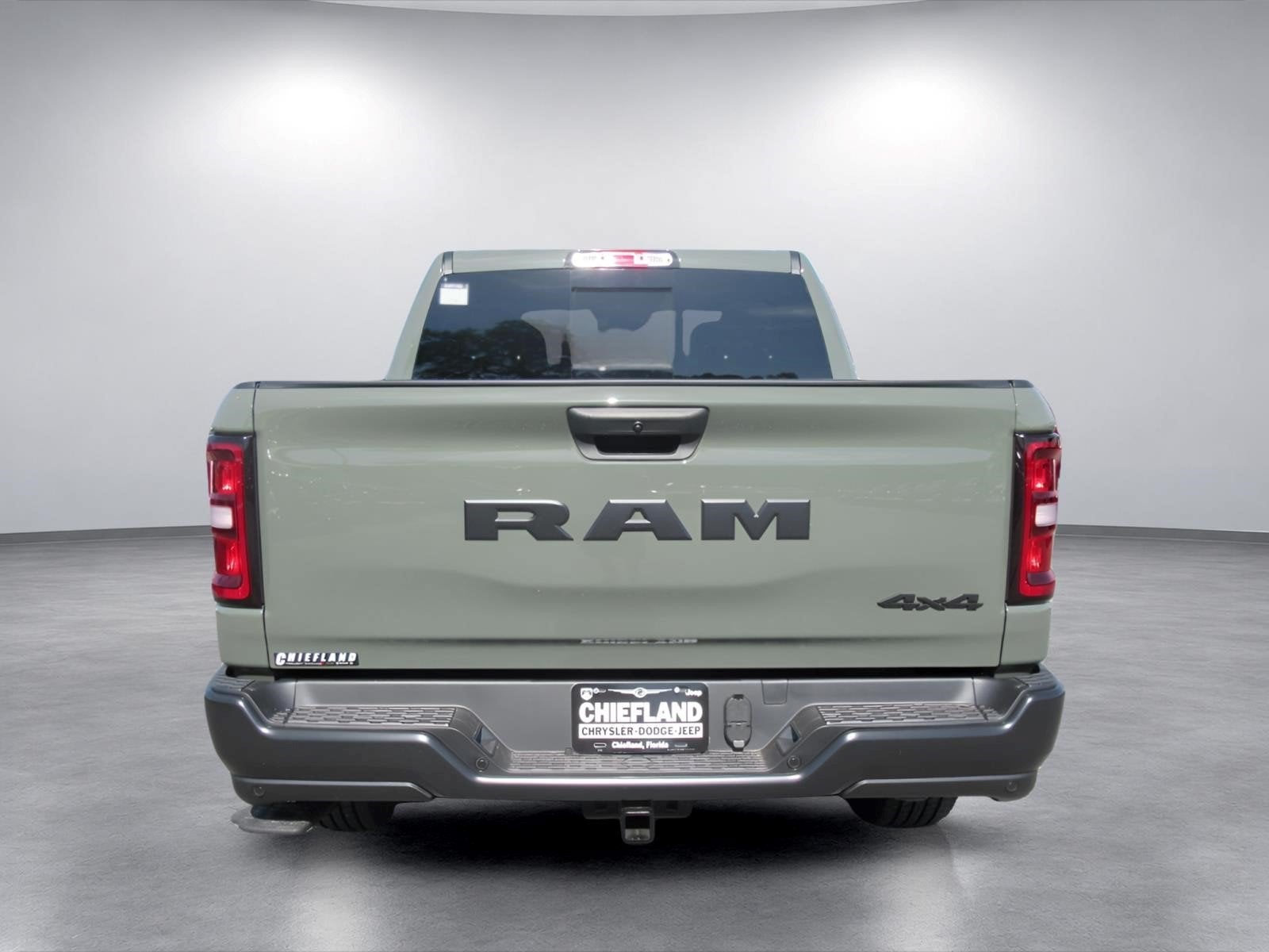 2026 RAM Ram 1500 RAM 1500 TRADESMAN CREW CAB 4X4 5'7' BOX
