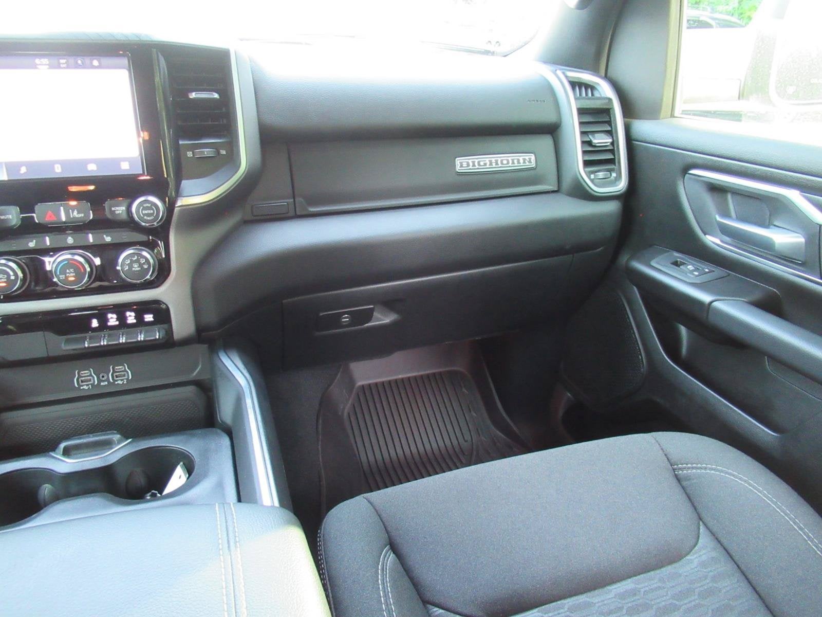 2025 RAM 1500 Big Horn Crew Cab 4x4 6'4' Box