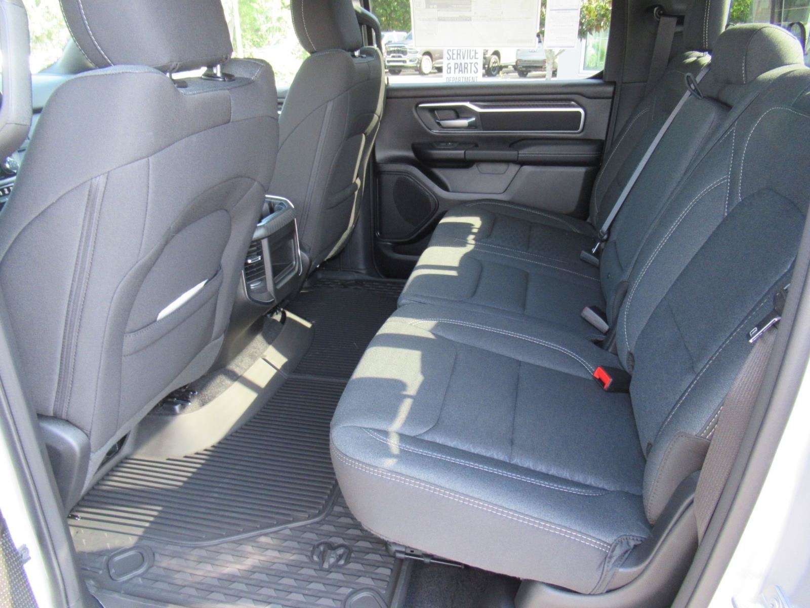 2027 RAM Ram 1500 RAM 1500 BIG HORN CREW CAB 4X4 5'7' BOX