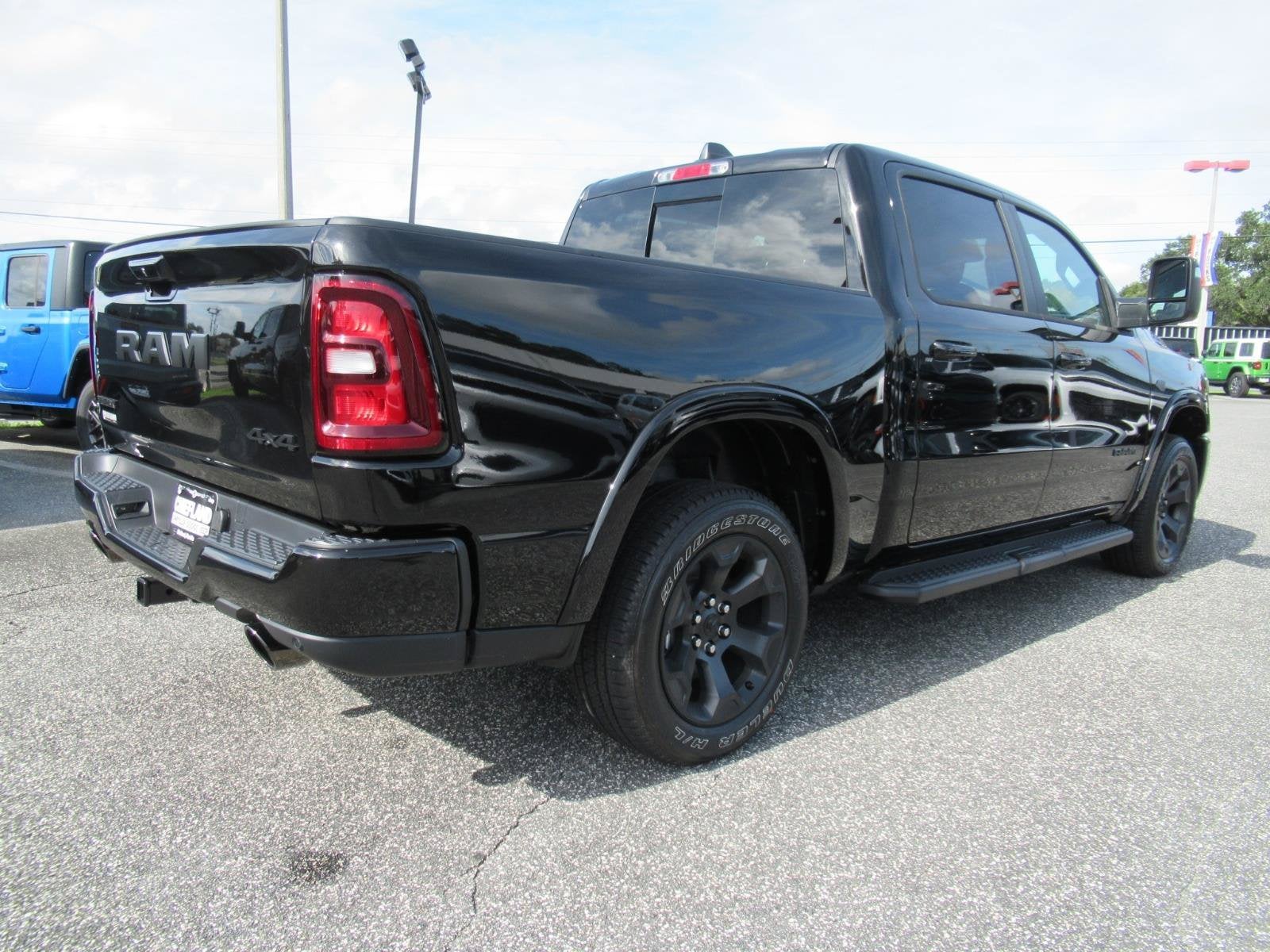 2027 RAM Ram 1500 RAM 1500 BIG HORN CREW CAB 4X4 5'7' BOX