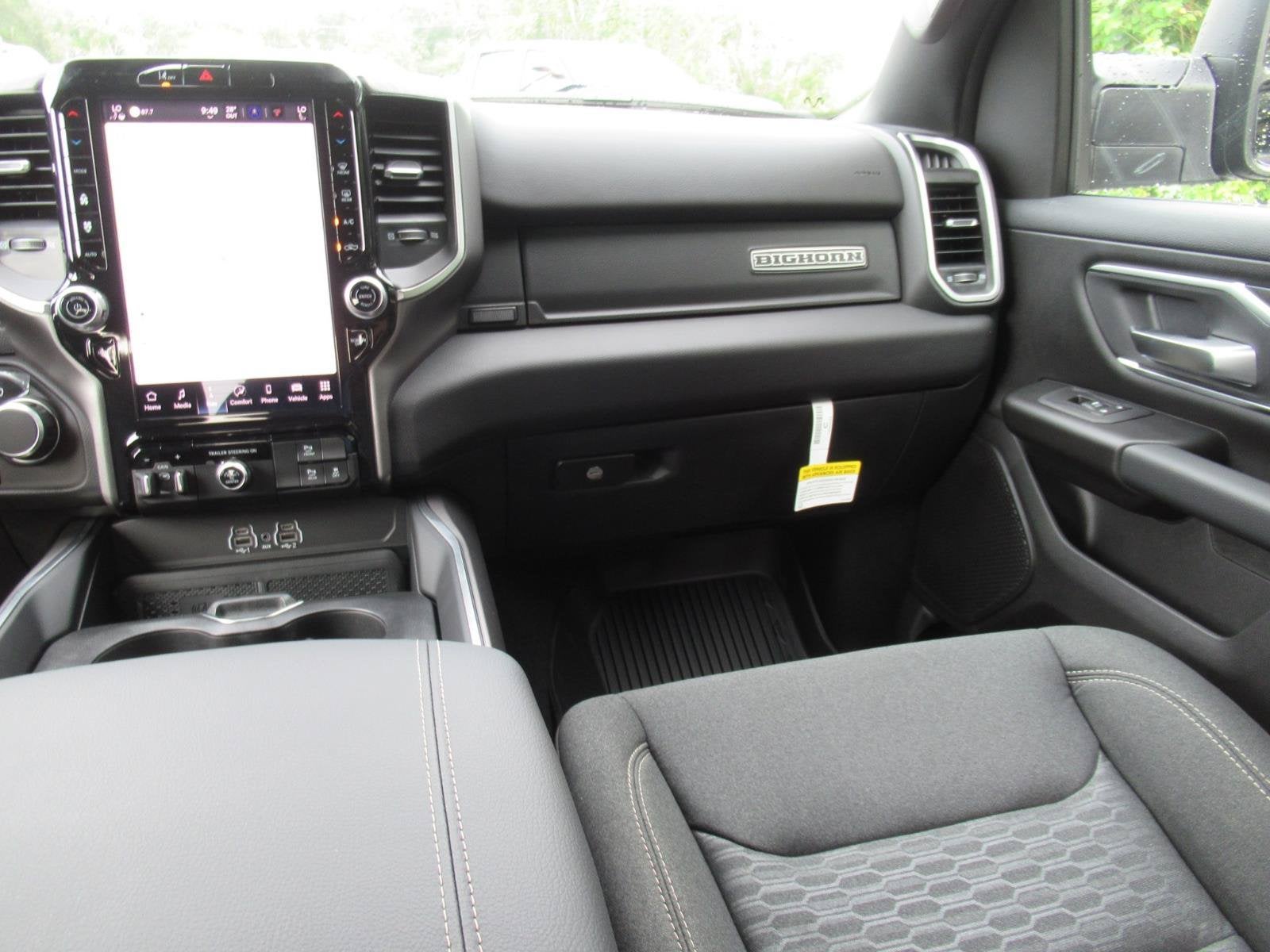 2027 RAM Ram 1500 RAM 1500 BIG HORN CREW CAB 4X4 5'7' BOX