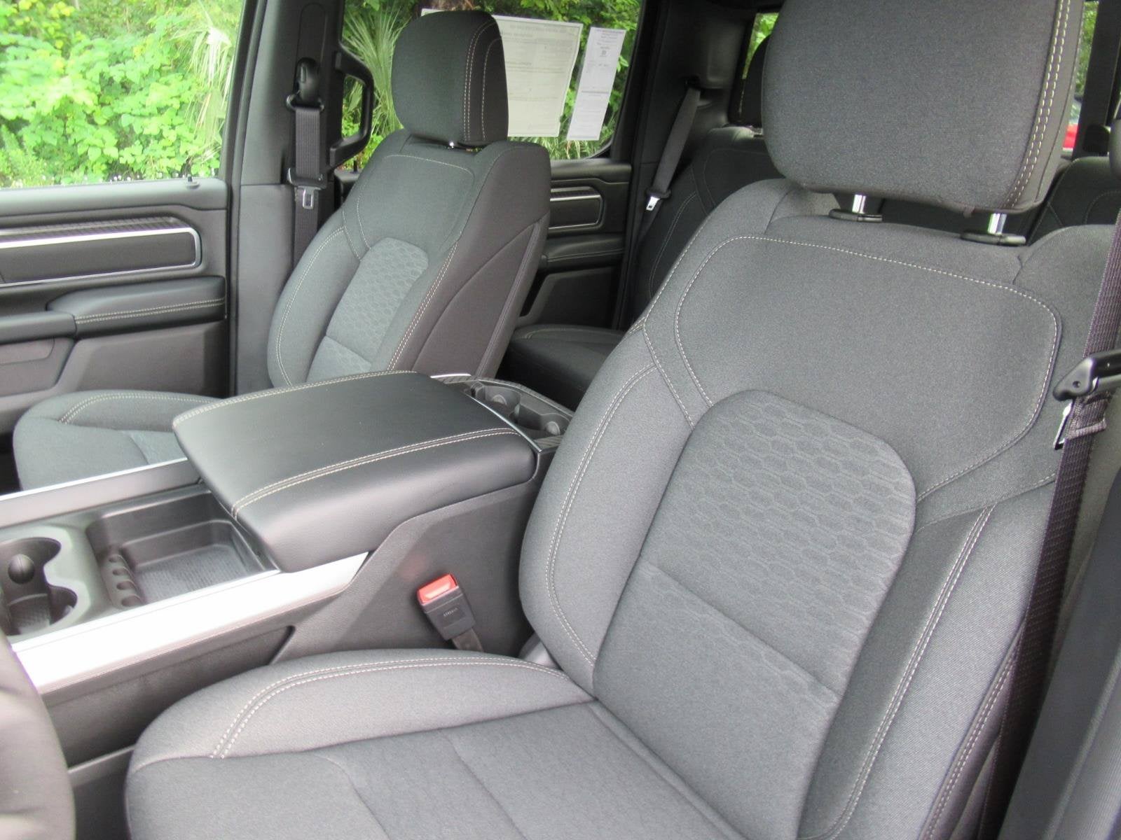 2027 RAM Ram 1500 RAM 1500 BIG HORN CREW CAB 4X4 5'7' BOX