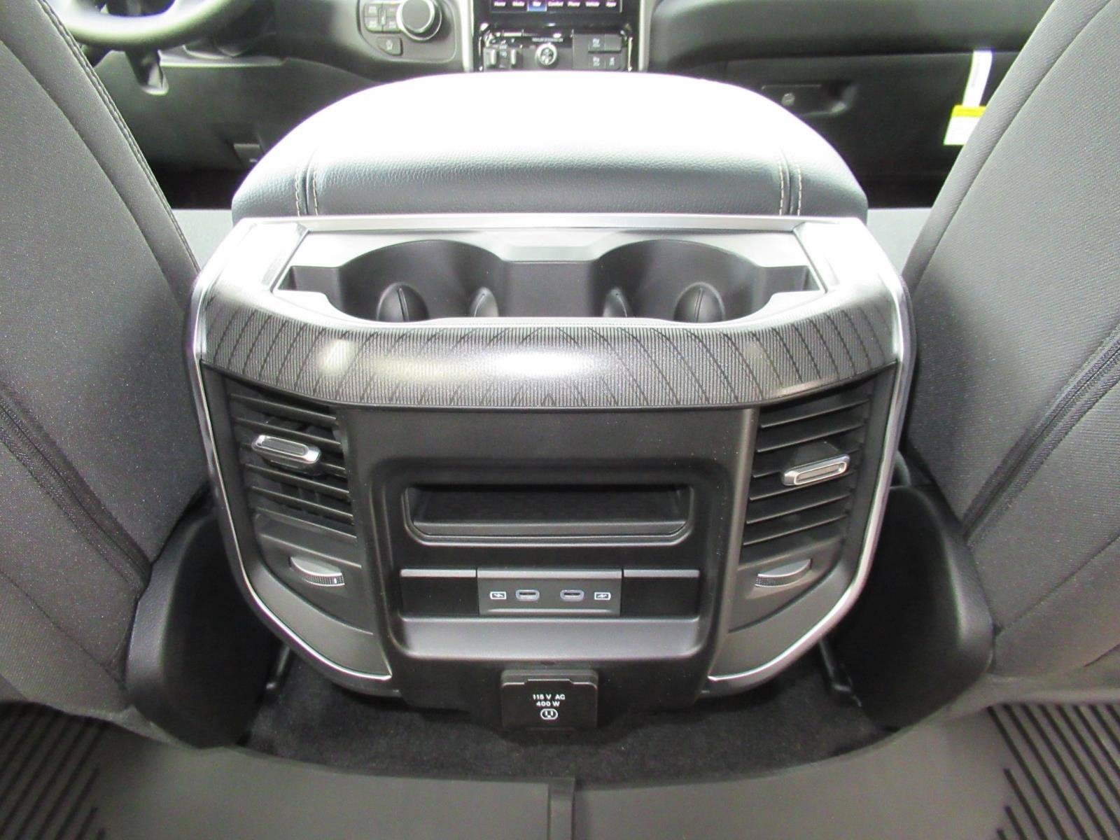 2027 RAM Ram 1500 RAM 1500 BIG HORN CREW CAB 4X4 5'7' BOX