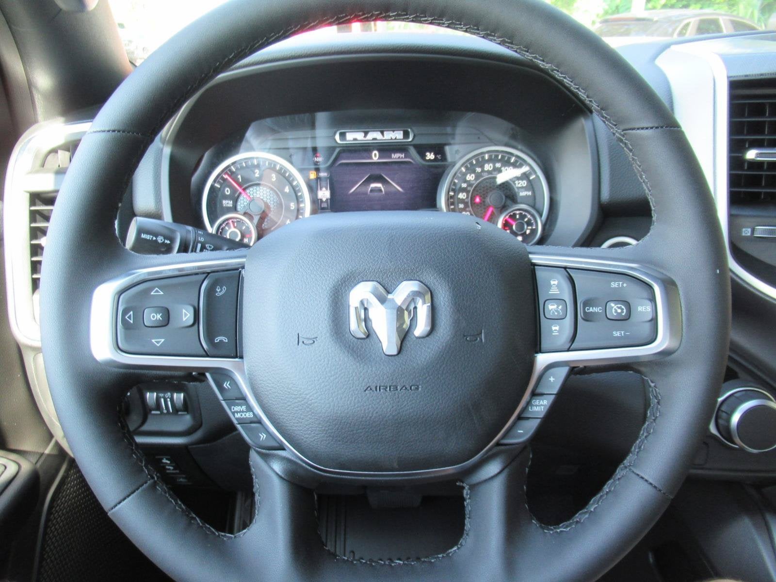 2027 RAM Ram 1500 RAM 1500 BIG HORN CREW CAB 4X4 5'7' BOX