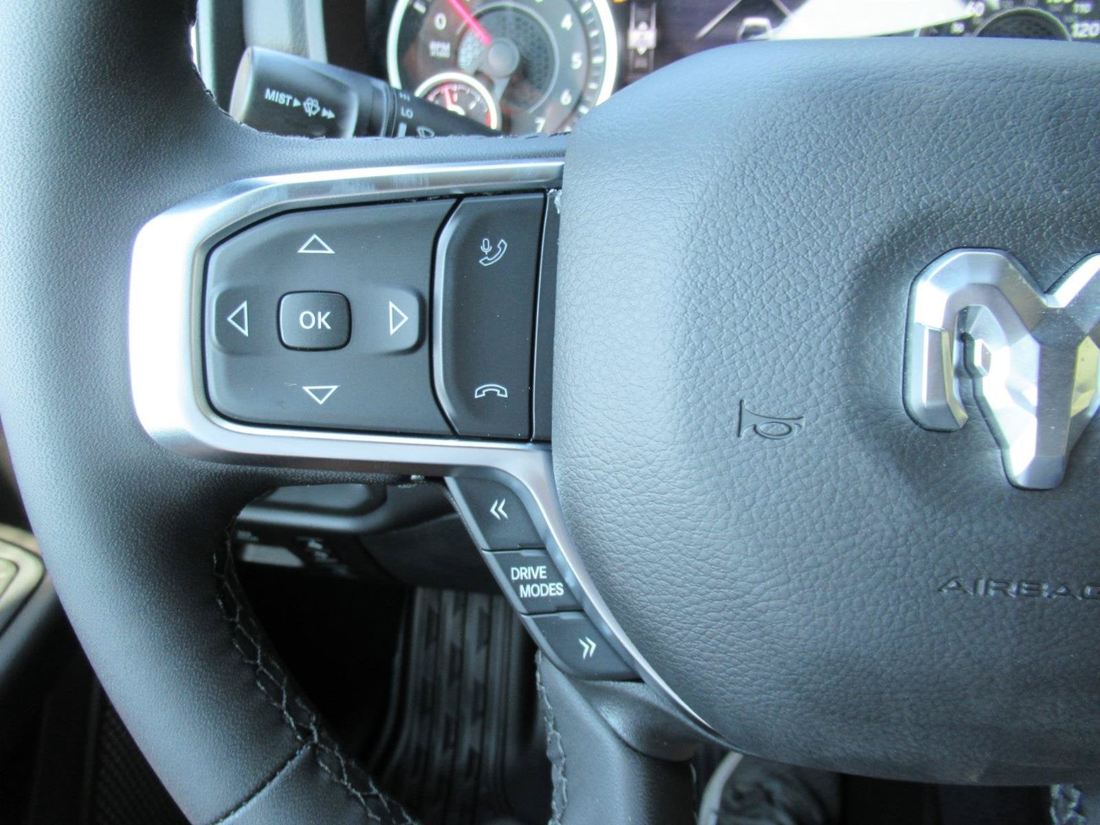 2027 RAM Ram 1500 RAM 1500 BIG HORN CREW CAB 4X4 5'7' BOX