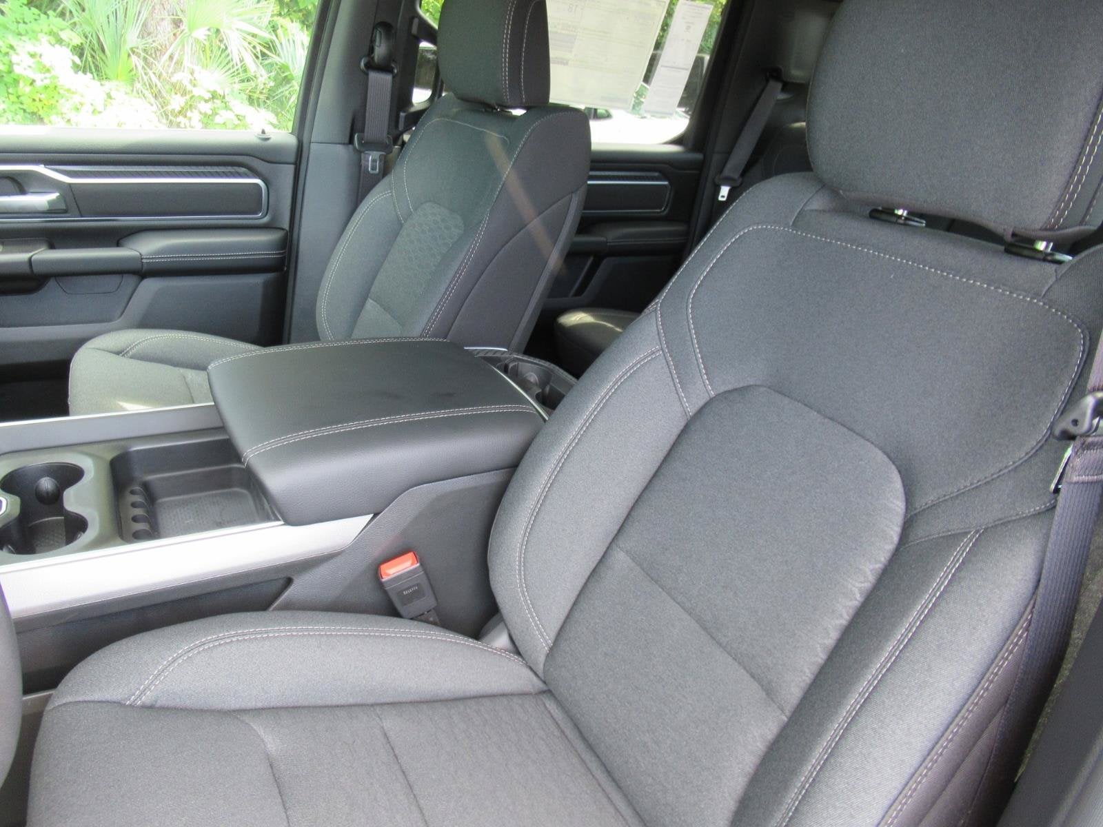 2027 RAM 1500 RAM 1500 BIG HORN CREW CAB 4X4 5'7' BOX