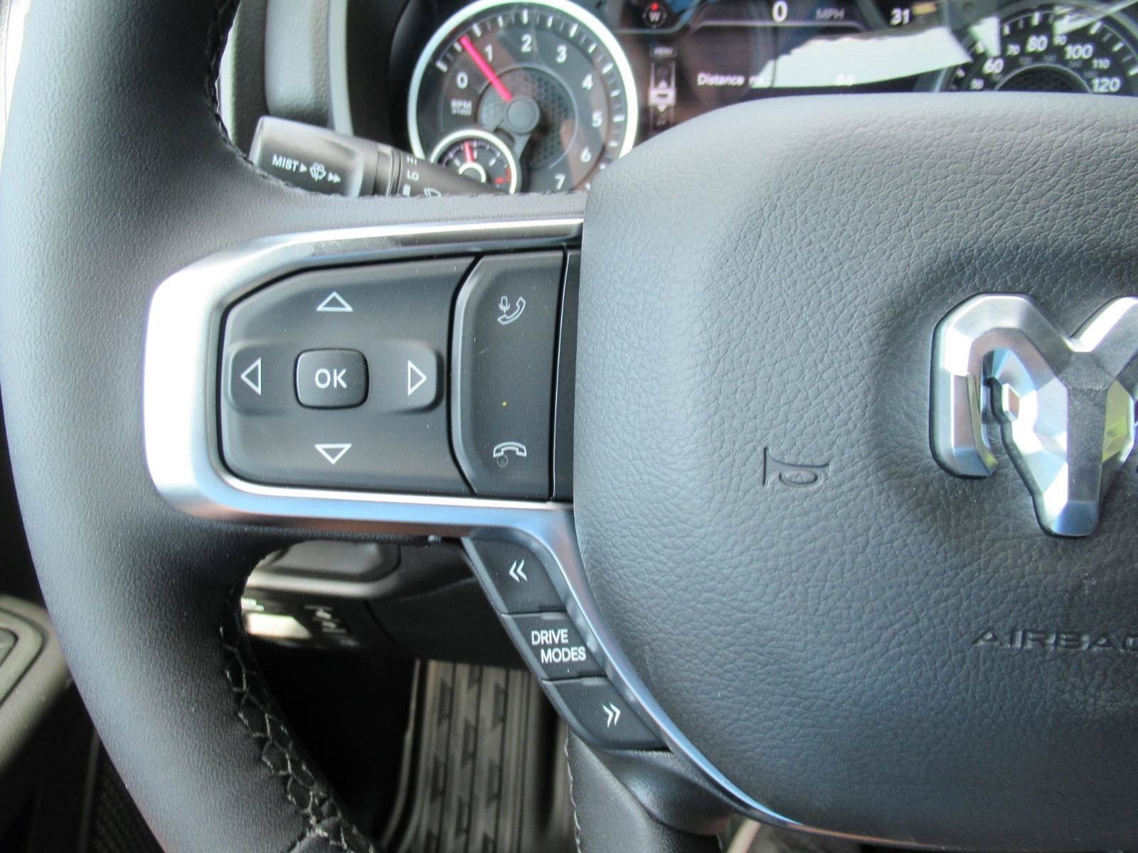 2027 RAM 1500 RAM 1500 BIG HORN CREW CAB 4X4 5'7' BOX