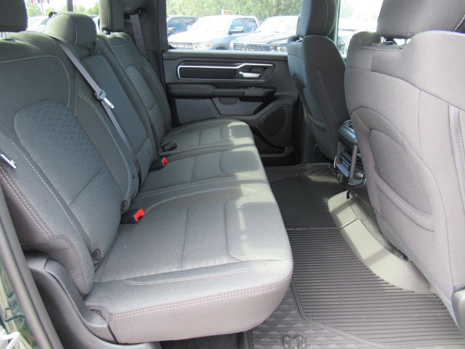 2027 RAM 1500 RAM 1500 BIG HORN CREW CAB 4X4 5'7' BOX
