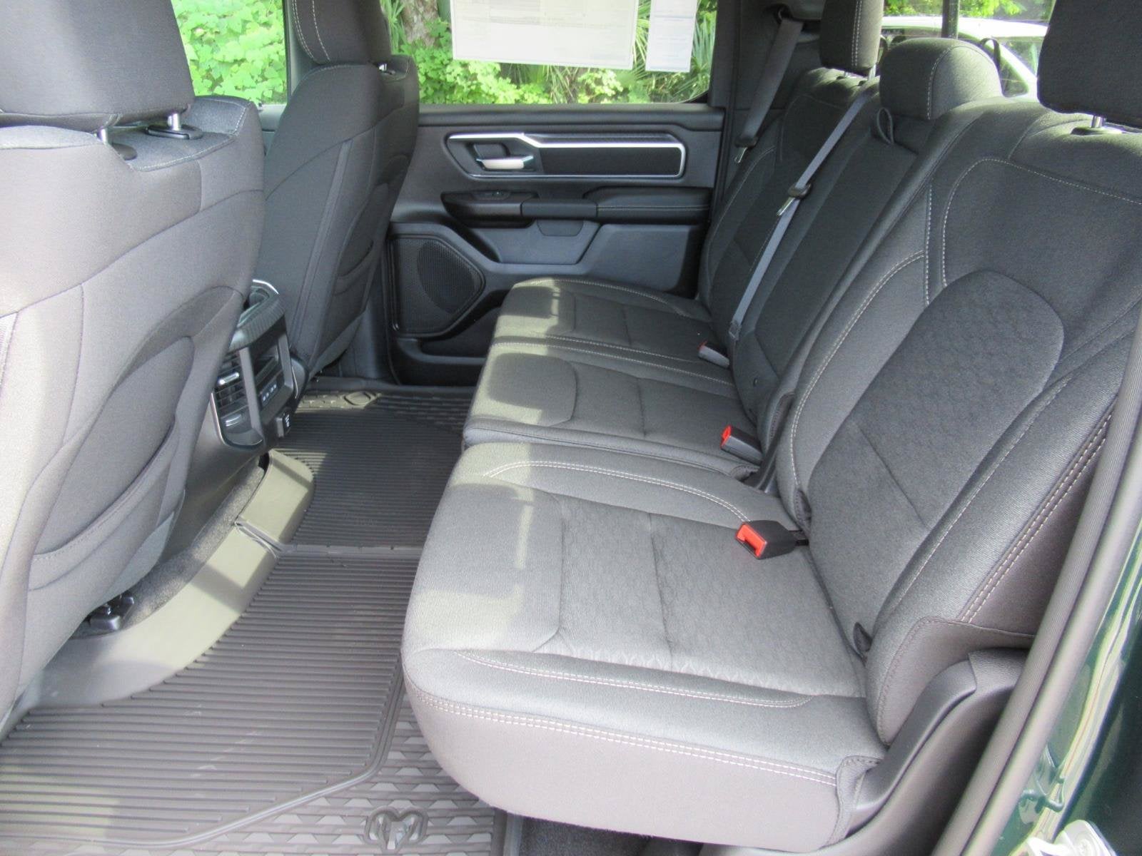 2027 RAM 1500 RAM 1500 BIG HORN CREW CAB 4X4 5'7' BOX