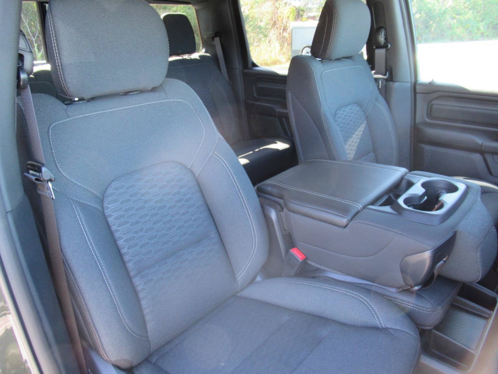 2027 RAM 1500 RAM 1500 WARLOCK CREW CAB 4X4 5'7' BOX