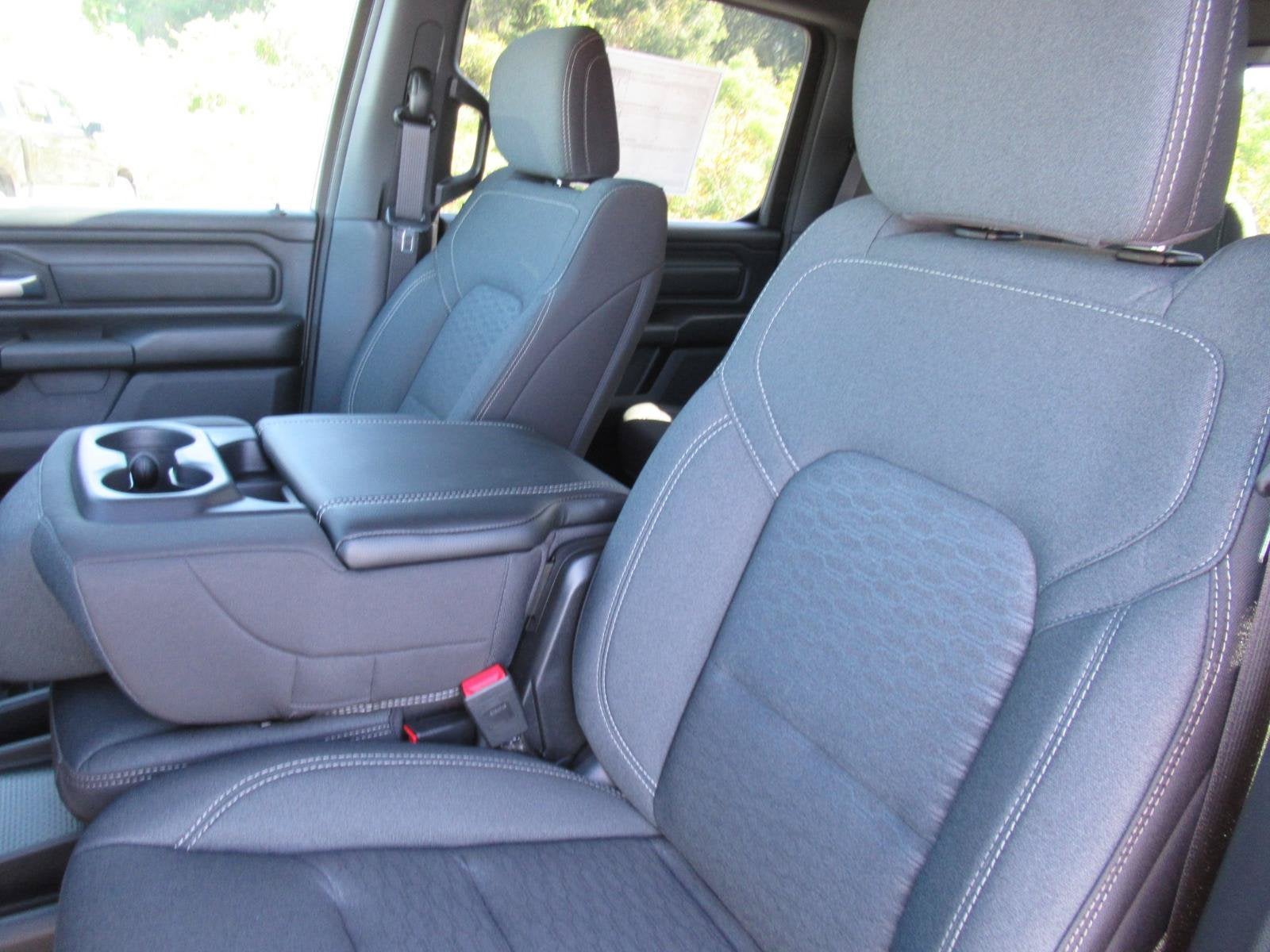 2027 RAM 1500 RAM 1500 WARLOCK CREW CAB 4X4 5'7' BOX