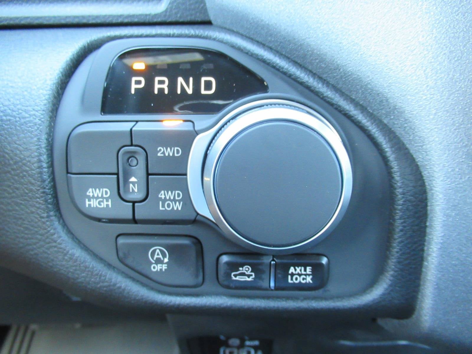 2027 RAM 1500 RAM 1500 WARLOCK CREW CAB 4X4 5'7' BOX