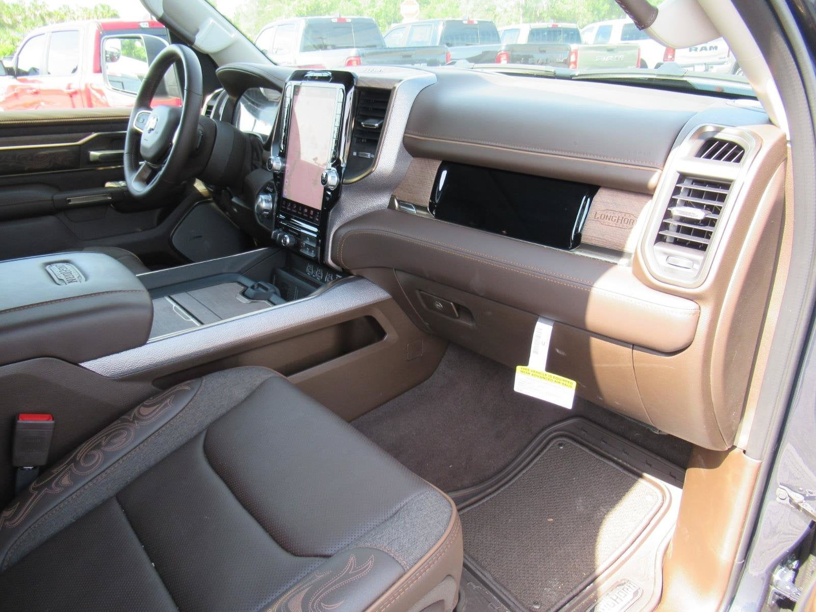2026 RAM 1500 RAM 1500 LIMITED LONGHORN CREW CAB 4X4 5'7' BOX