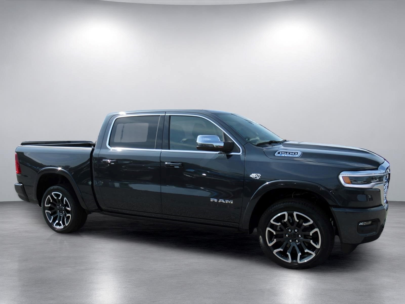 2026 RAM 1500 RAM 1500 LIMITED LONGHORN CREW CAB 4X4 5'7' BOX