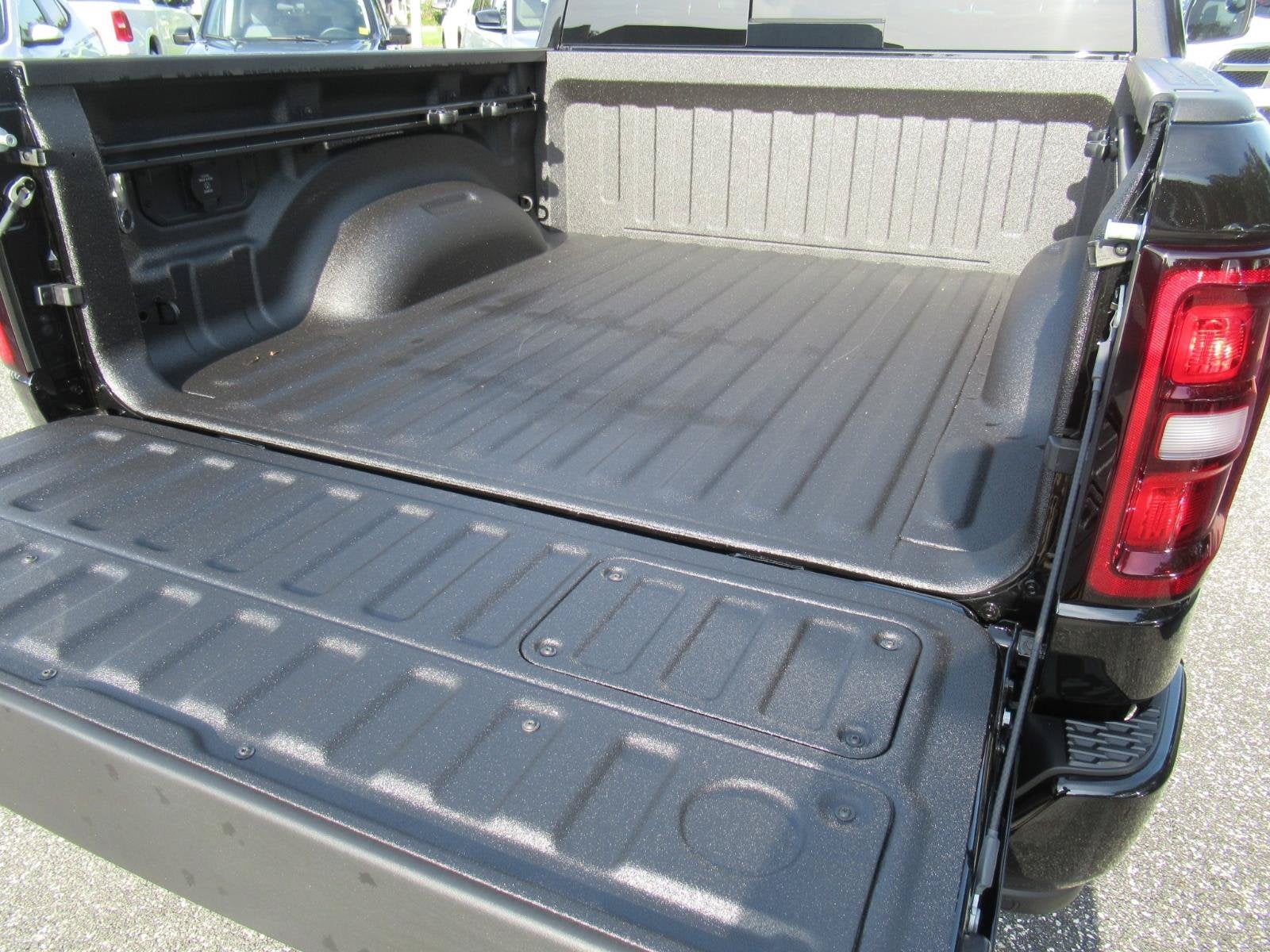 2027 RAM Ram 1500 RAM 1500 LARAMIE CREW CAB 4X4 5'7' BOX