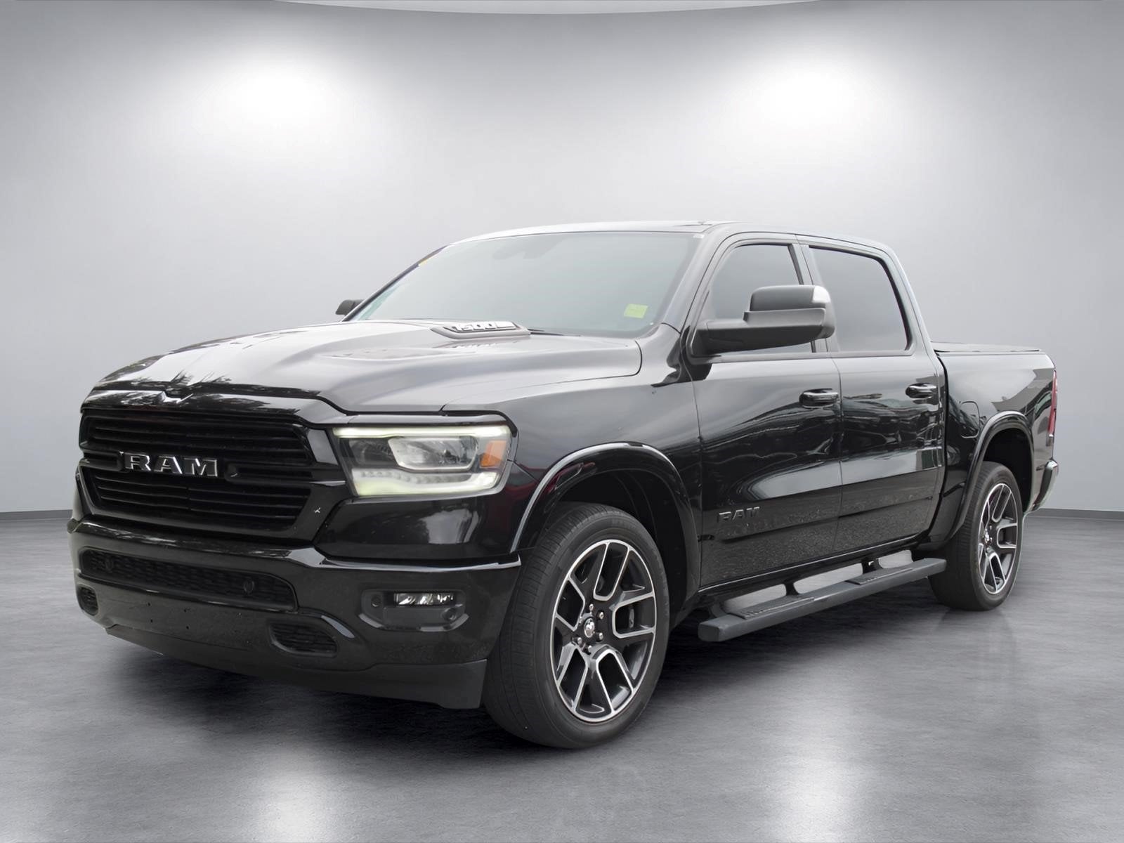 2021 RAM 1500 Laramie Crew Cab 4x4 5'7' Box