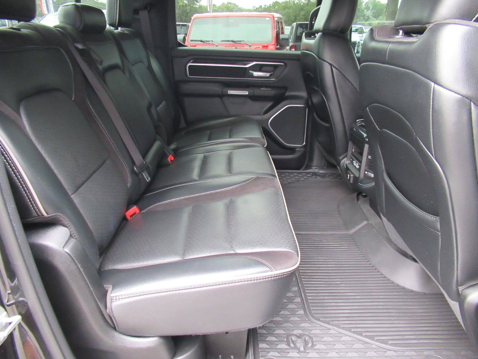 2021 RAM 1500 Laramie Crew Cab 4x4 5'7' Box